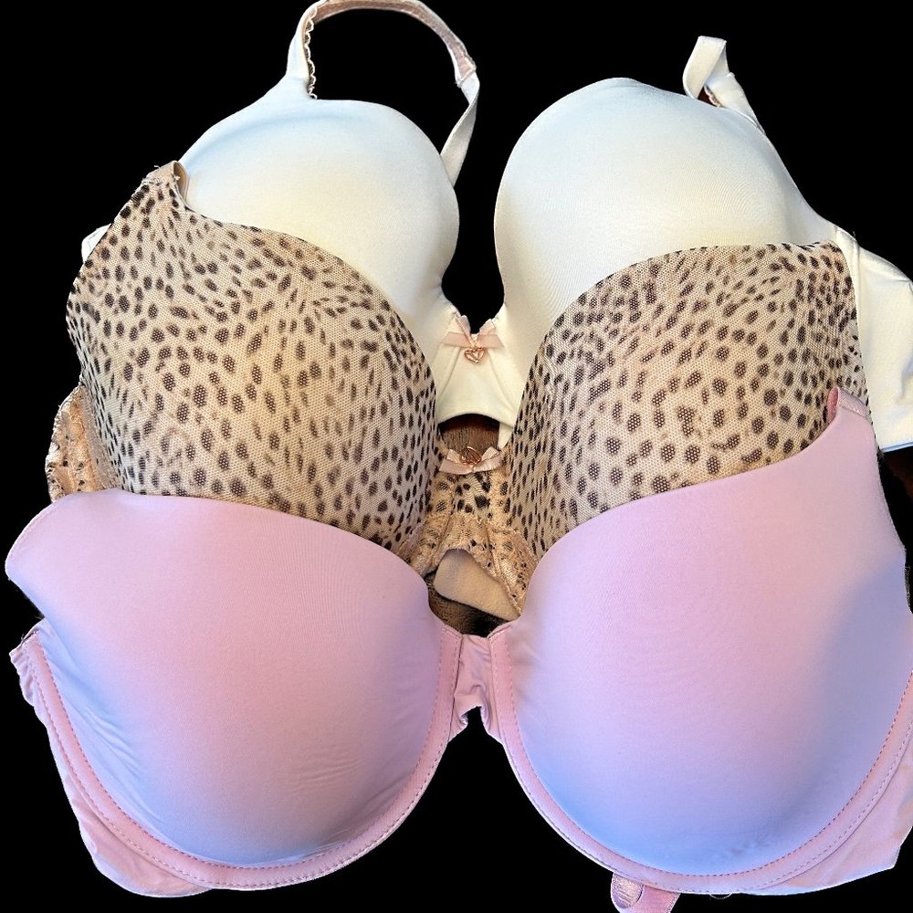 Victoria's Secret Body by Victoria Bra's 34DD